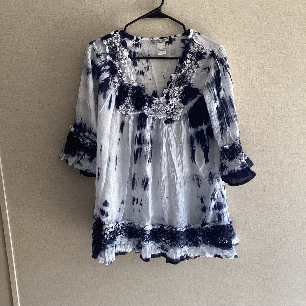 Stylish Tie-Dye Blouse with Crochet Ruffle Trim